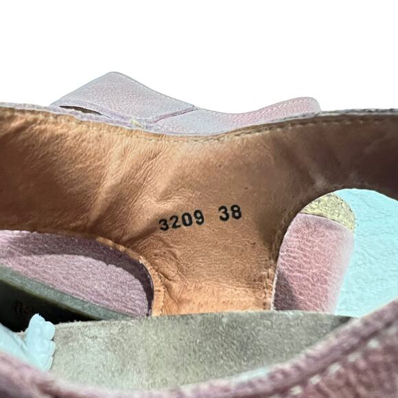 TAÖS Mauve Leather Wedge Sandals. Brass Detail 7  Boho Campy Casual - Picture 8 of 9